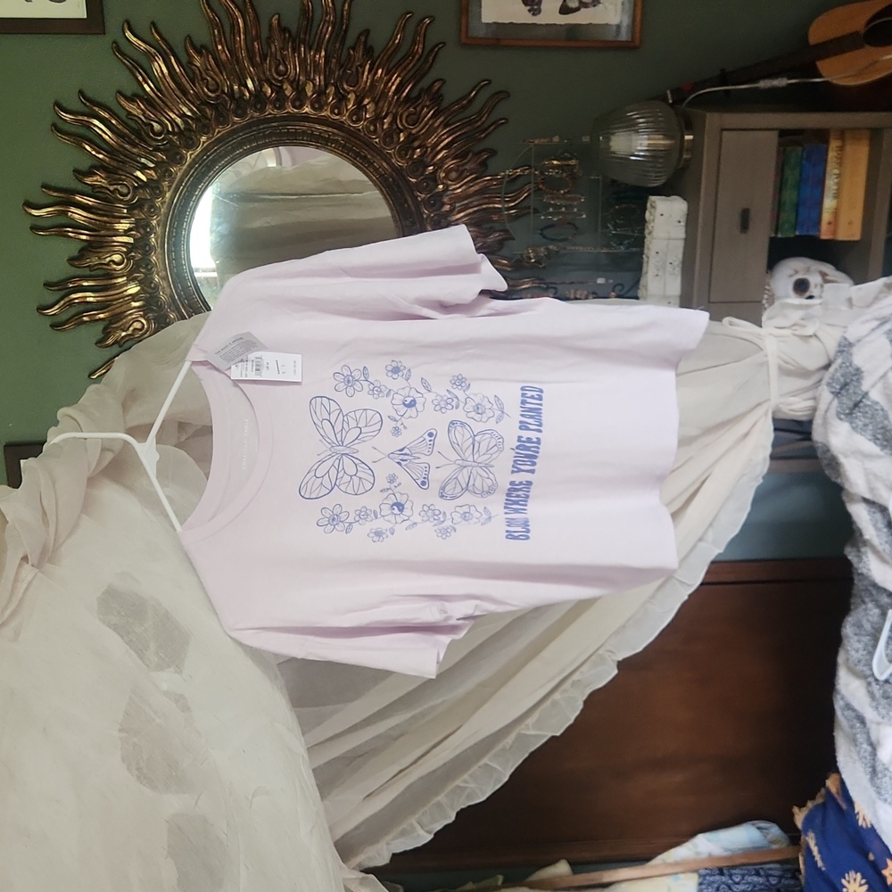 American Eagle Outfitters Light Purple Graphic Tee